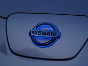 illuminatednissanlogo3.gif